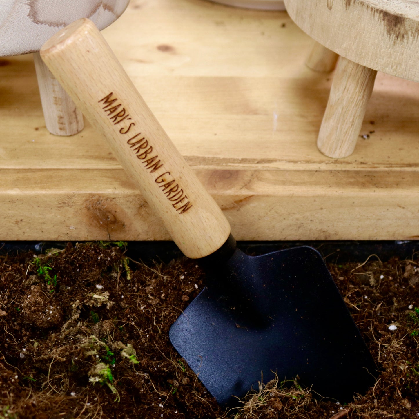 Mari's Gardens Trowel