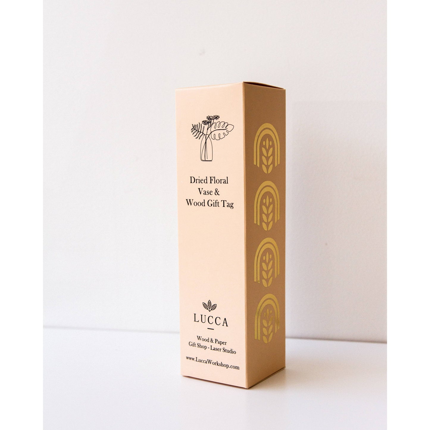 Mini Dried Floral Vases & Wood Gift Tag:  No boxes