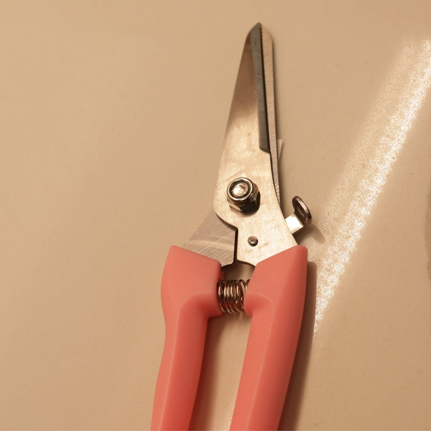 Pink Straight Garden Shears