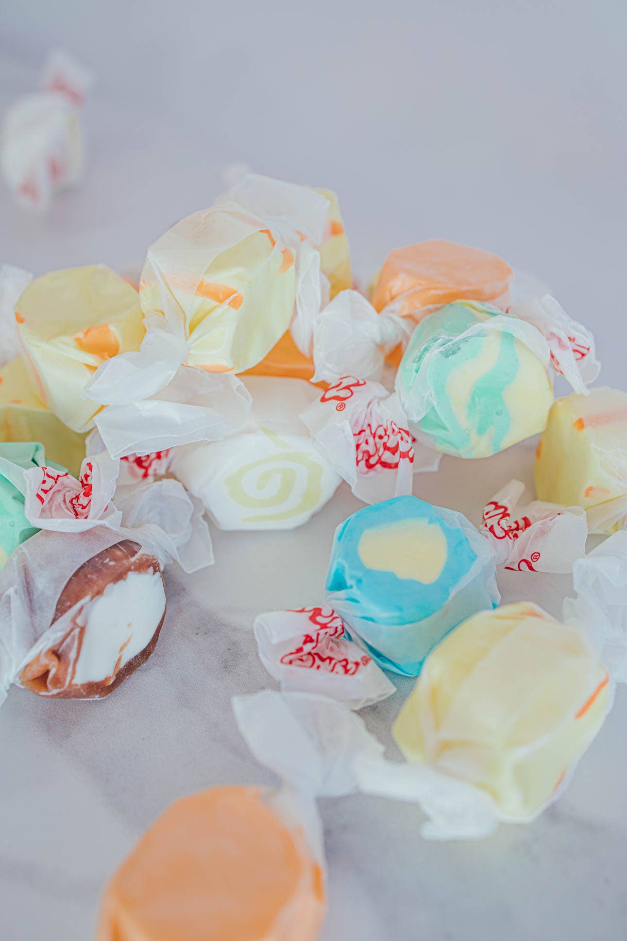 HAWAIIAN MIX TAFFY