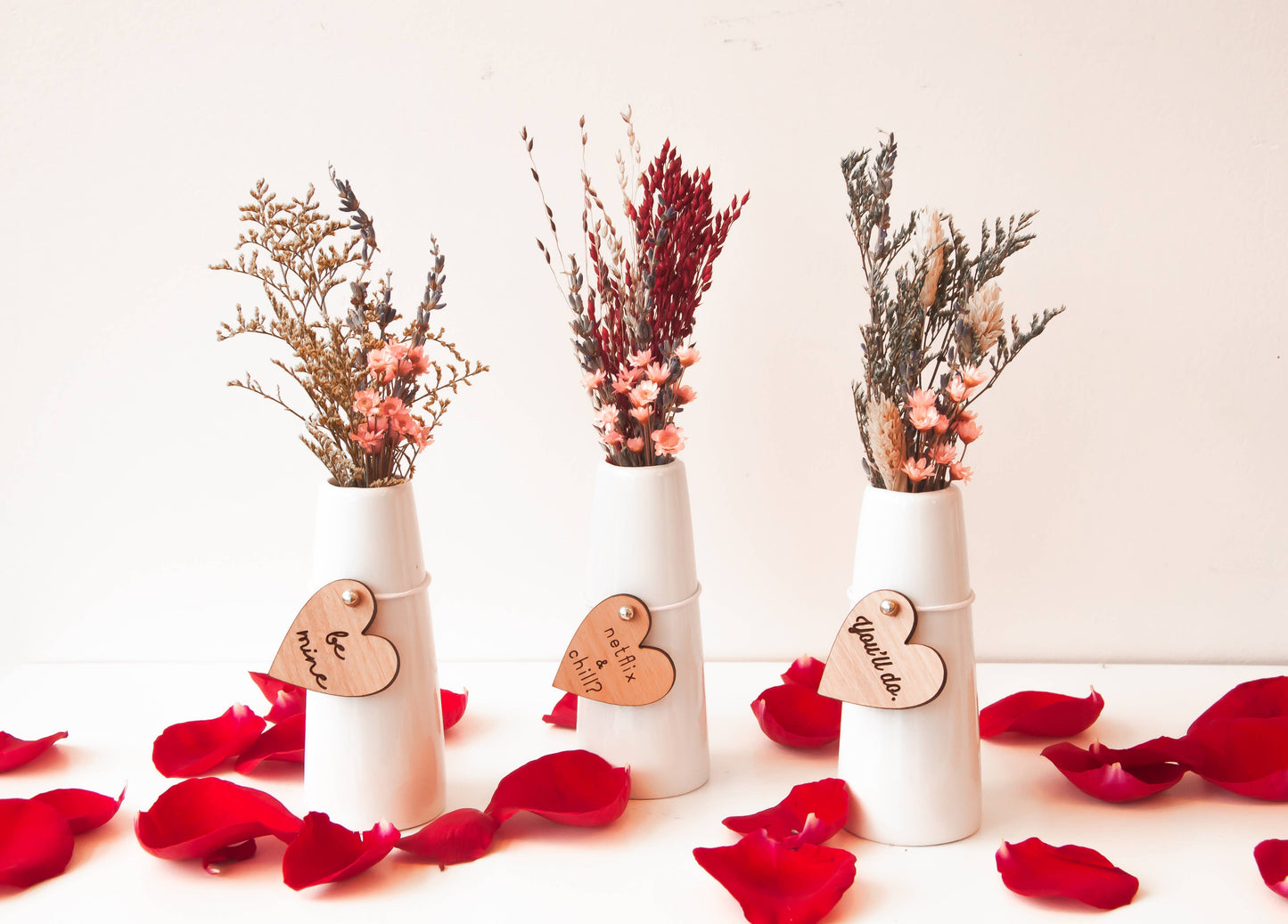 Mini Dried Floral Vases & Wood Tag - Valentine's Edition