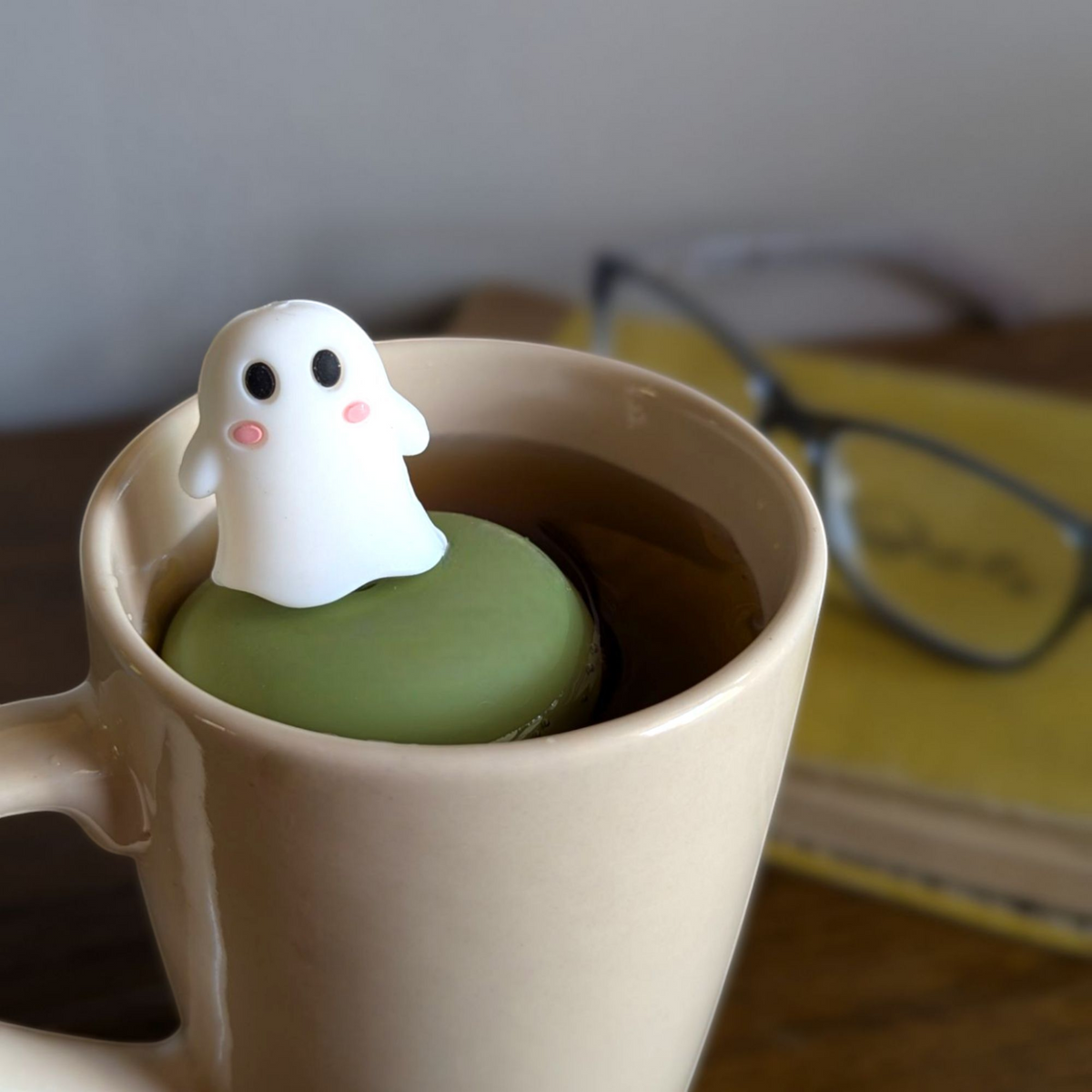 Floating Tea Infuser — White Ghost
