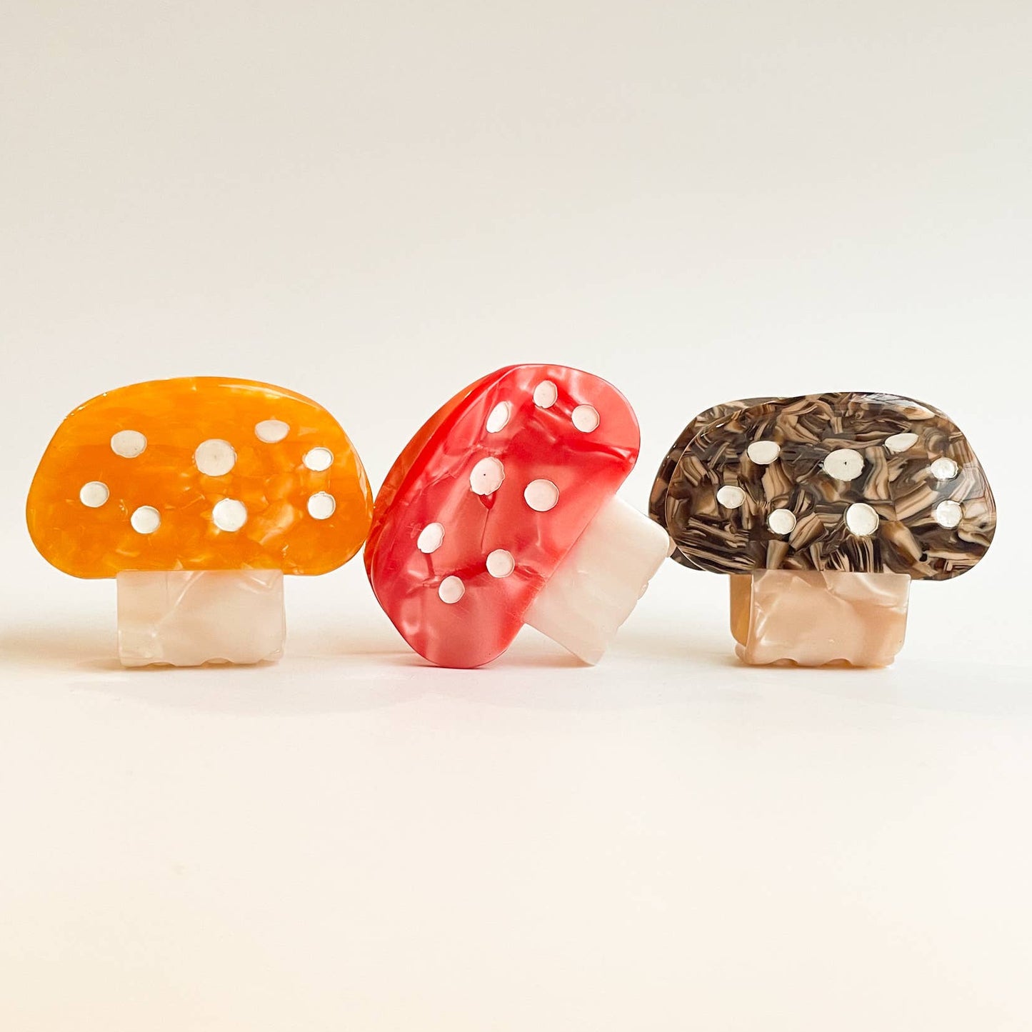 Alice | Small Mushroom Claw Clip