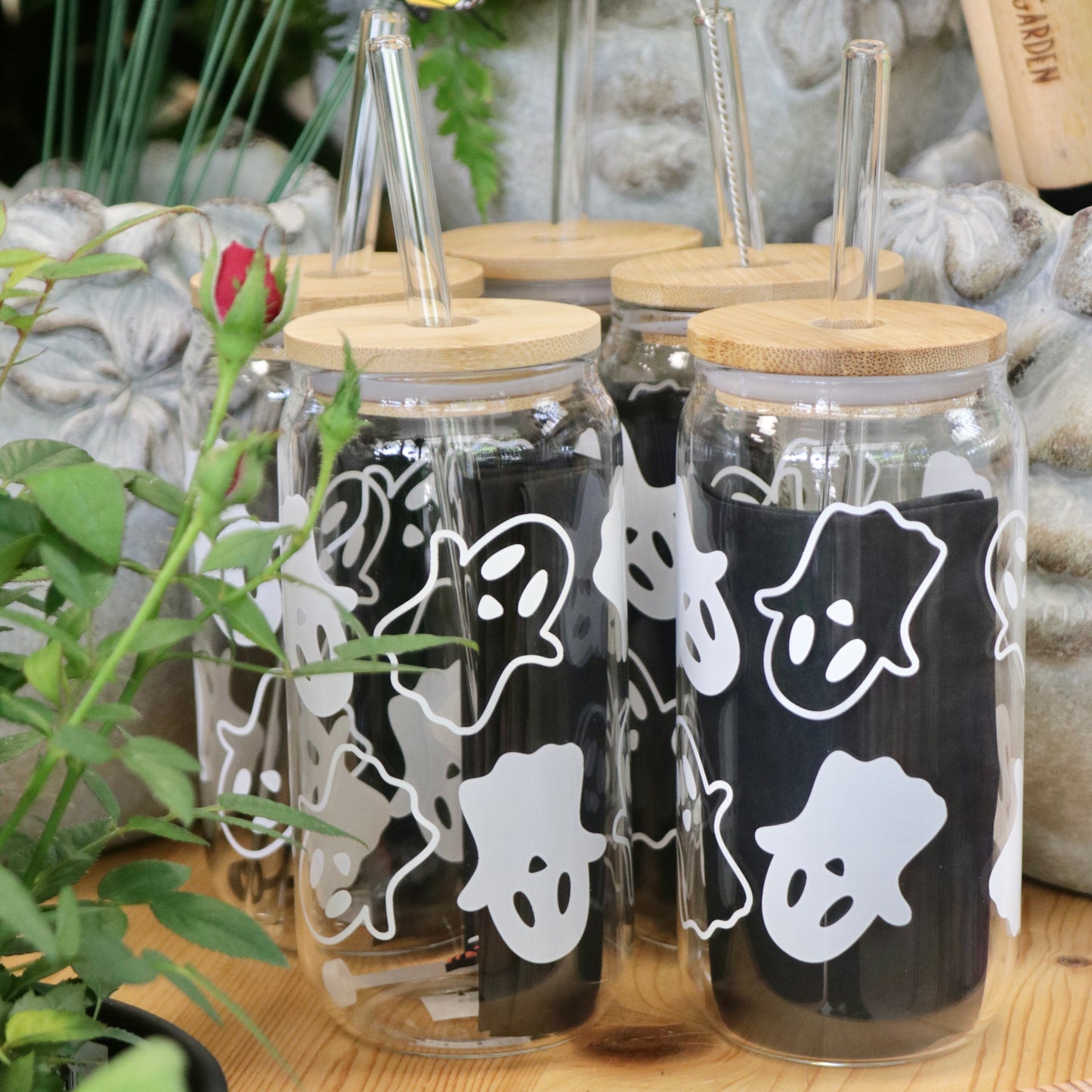 Spooky Ghost Halloween Glass Tumbler 18oz