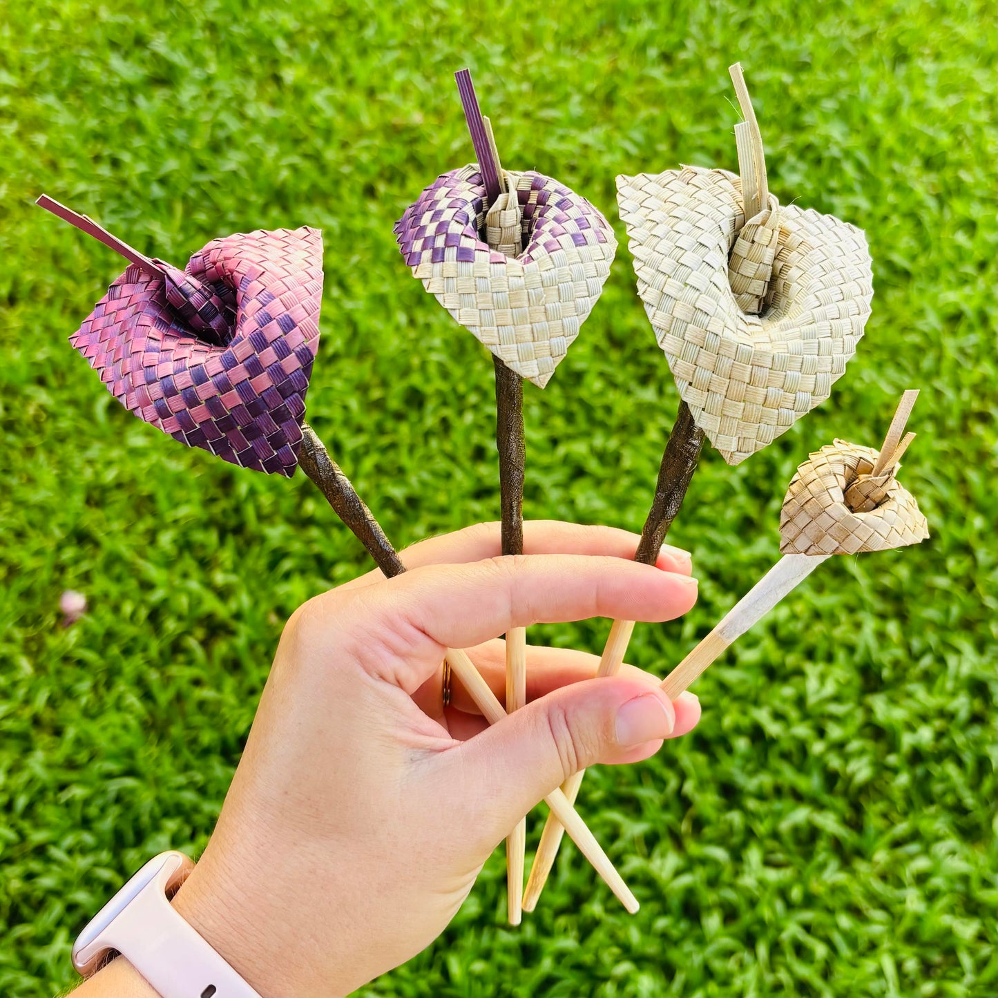 Hand woven - Lauhala Anthurium
