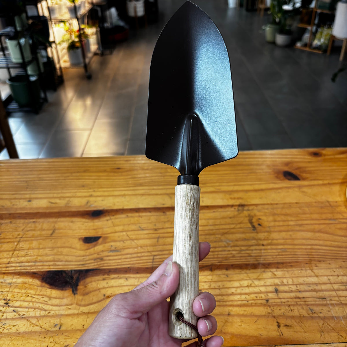 Mariʻs Trowels